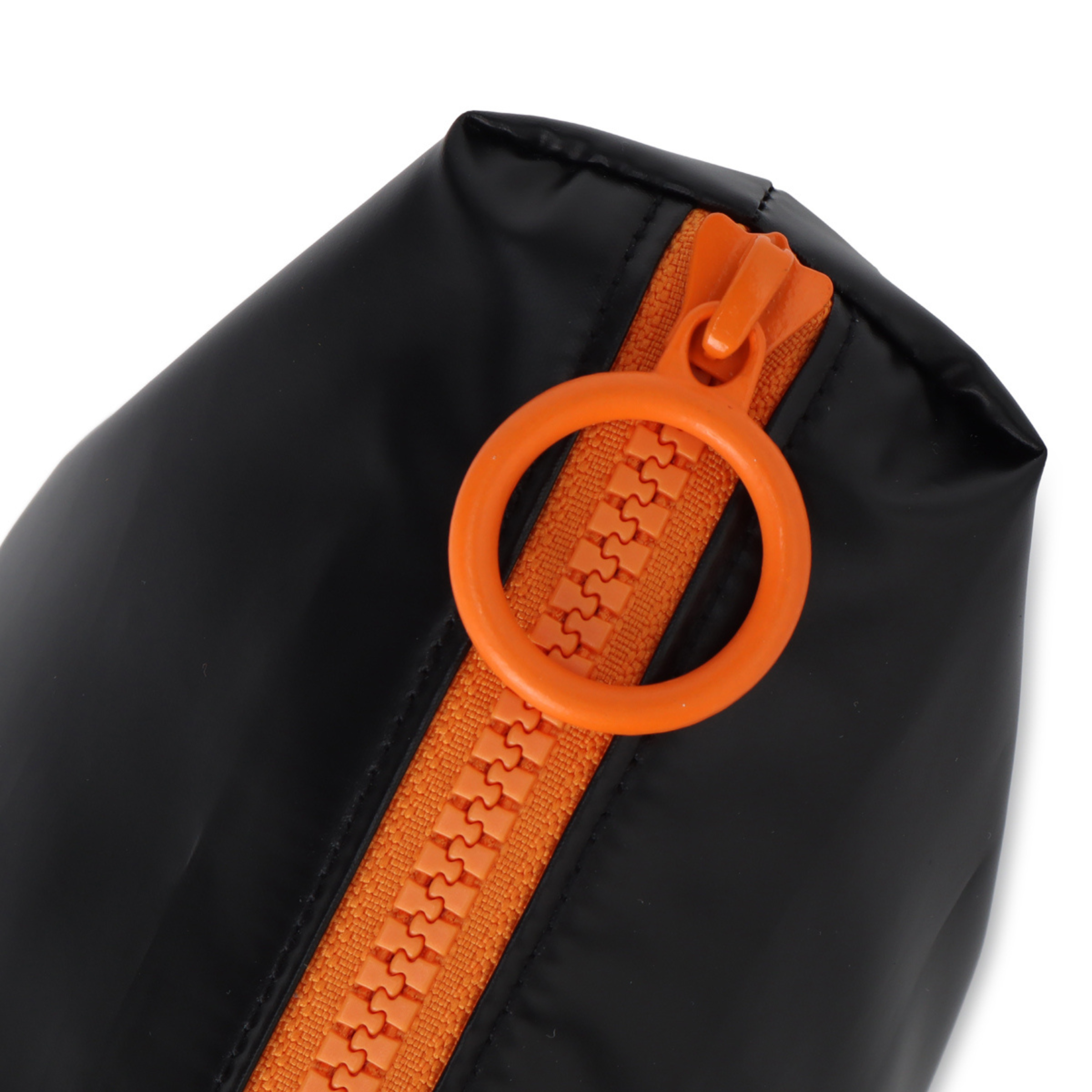 CHUMS x みゃこ Running Splash Pouch M