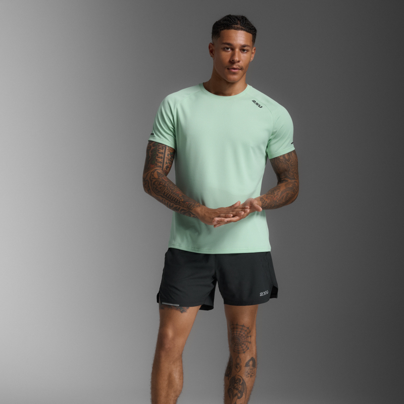 2XU | メンズ エアロ Tシャツ