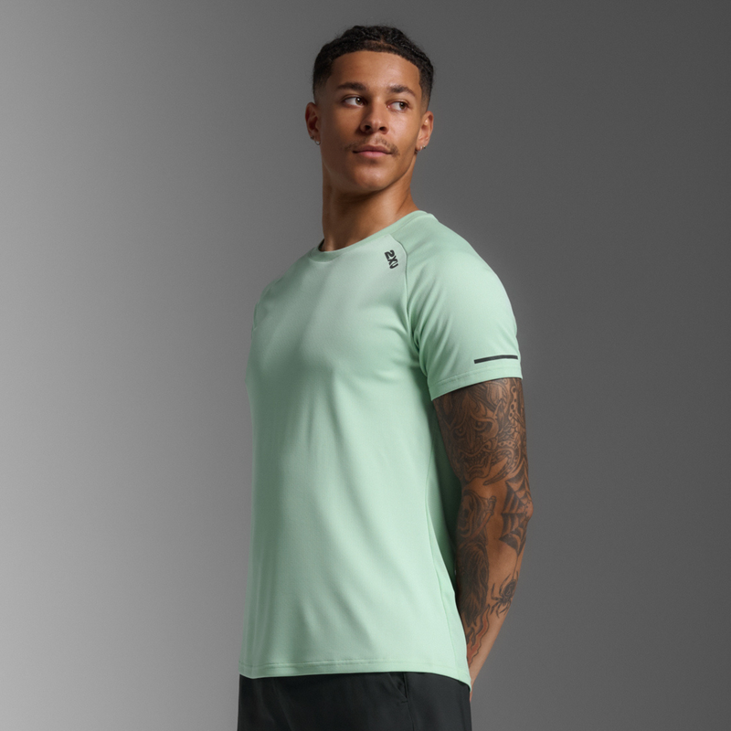 2XU | メンズ エアロ Tシャツ