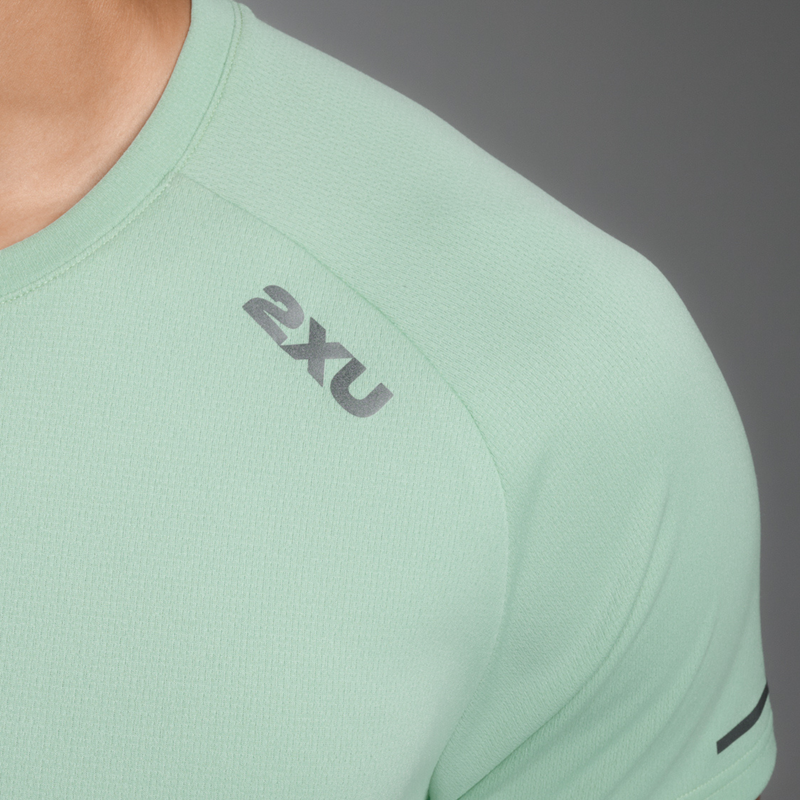 2XU | メンズ エアロ Tシャツ
