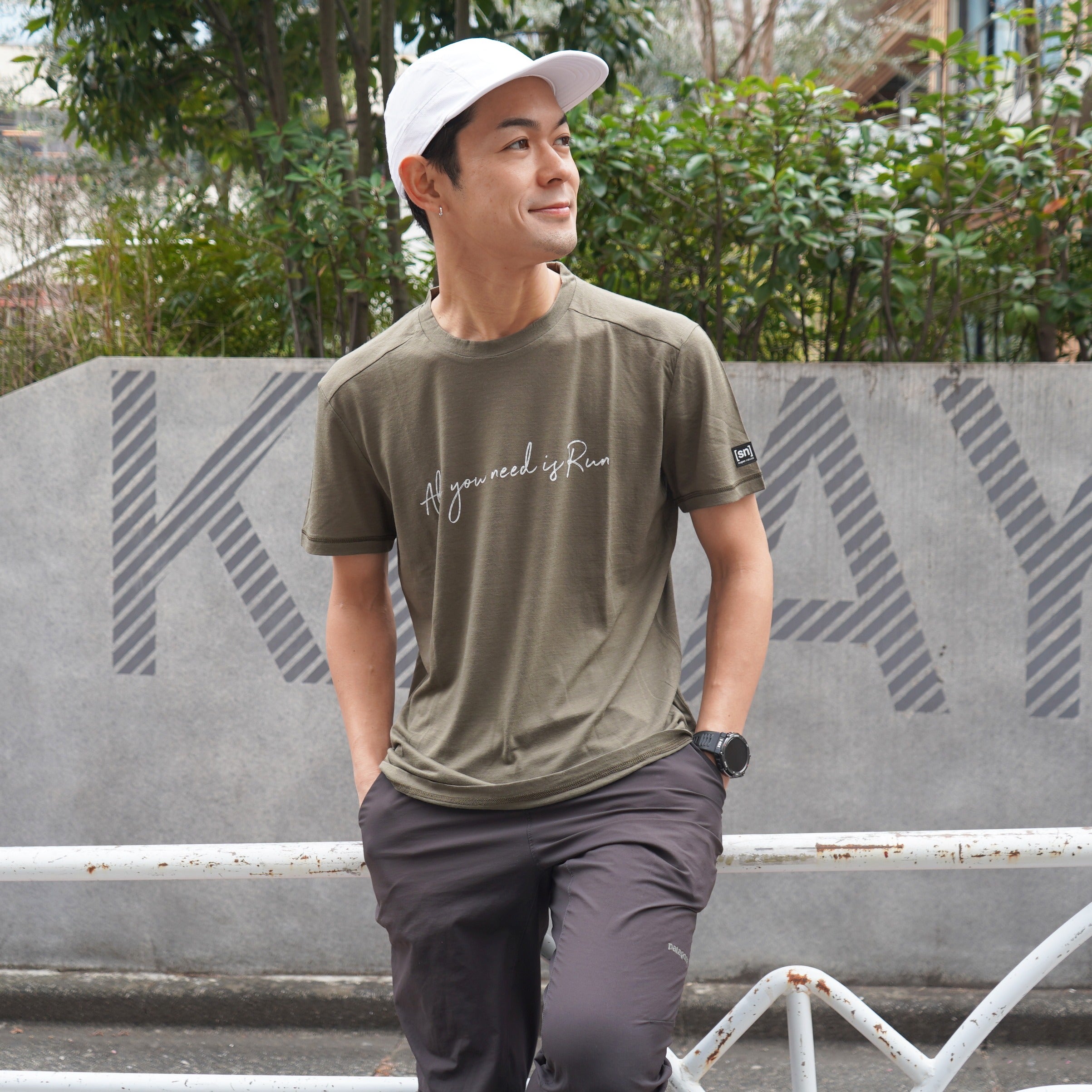 Men's All you need is Run Merino Wool Tee (Stone Gray)