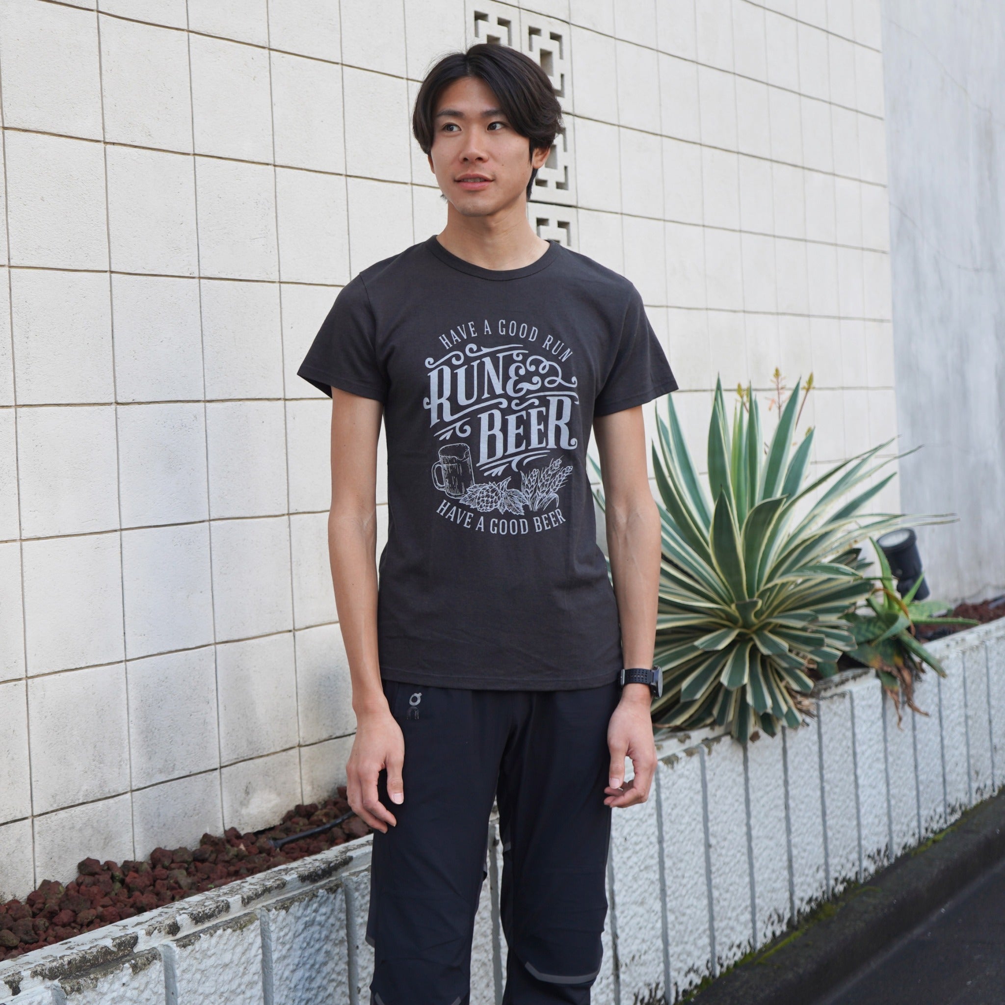 Run & Beer Tee（Black & Gray）