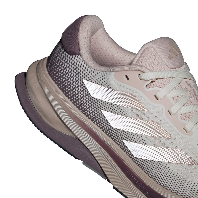 adidas SUPERNOVA SOLUTION W (WOMENS) オフホワイト/サンディーピンクメタリック/サンディーピンク