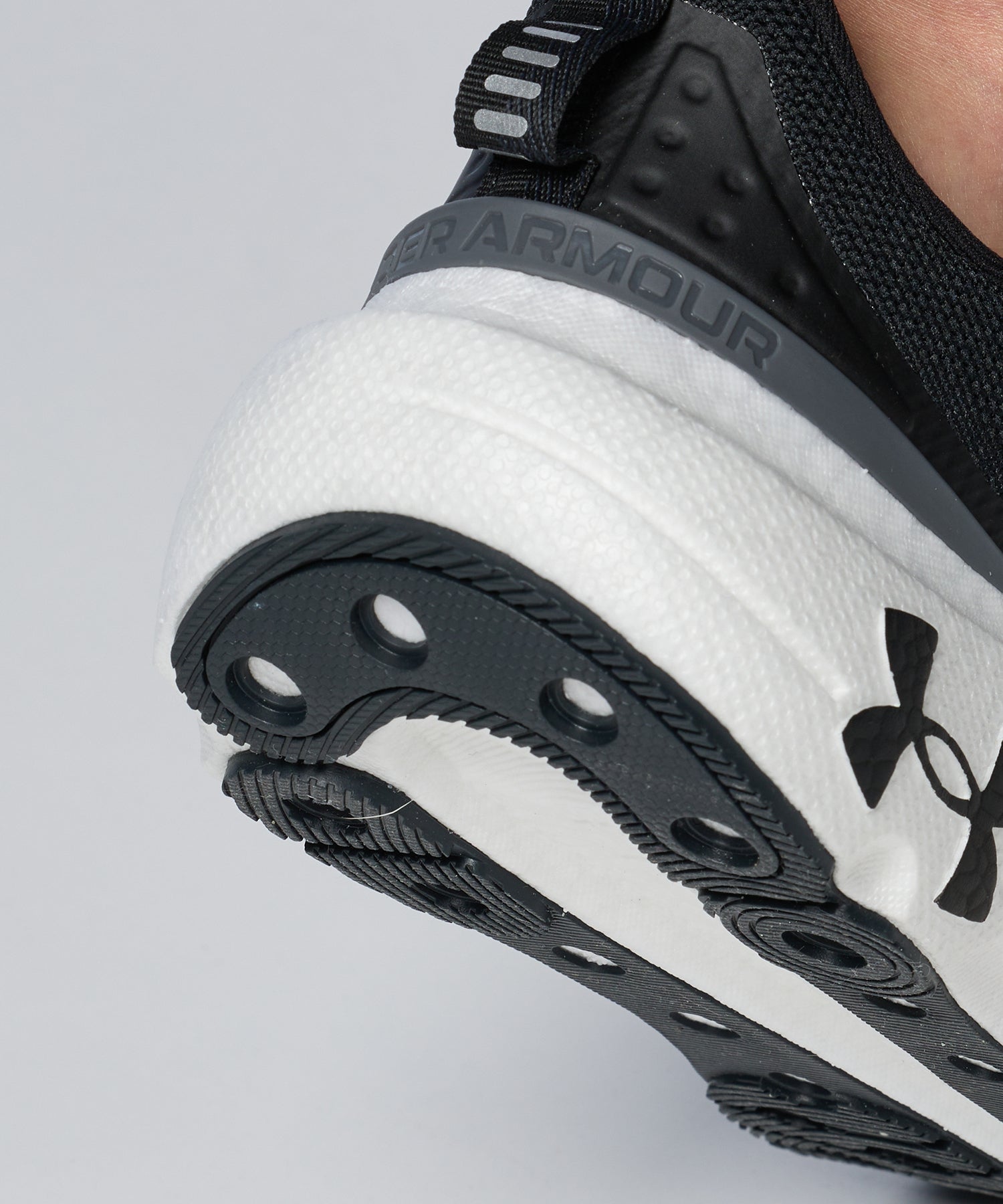 UNDER ARMOR UA Infinite Elite (Women's) Black / Anthracite / Castlerock