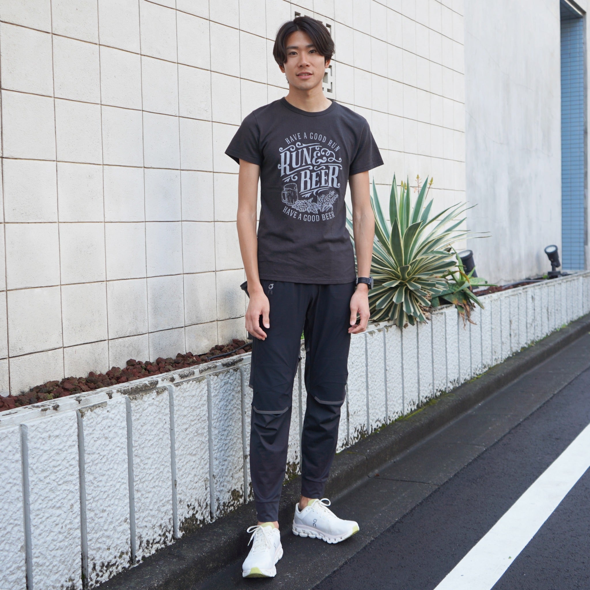 Run & Beer Tee（Black & Gray）