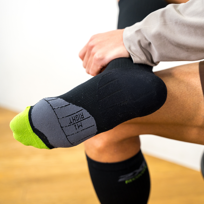 2XU | コンプレッションリカバリーソックス