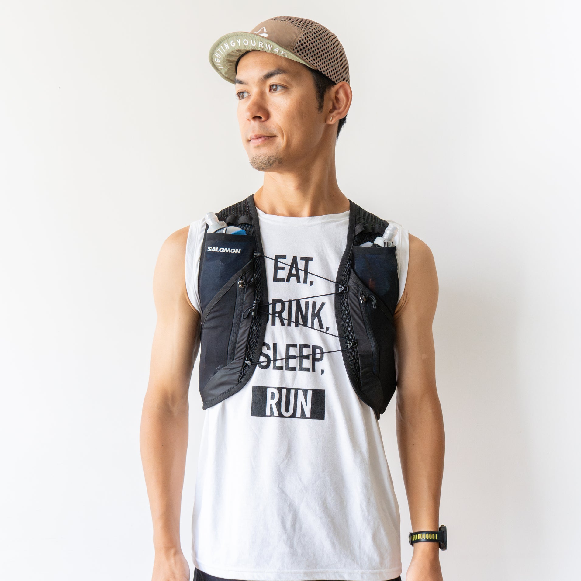 SALOMON ACTIVE SKIN 12 SET ユニセックス ランニングベスト（フラスク付）