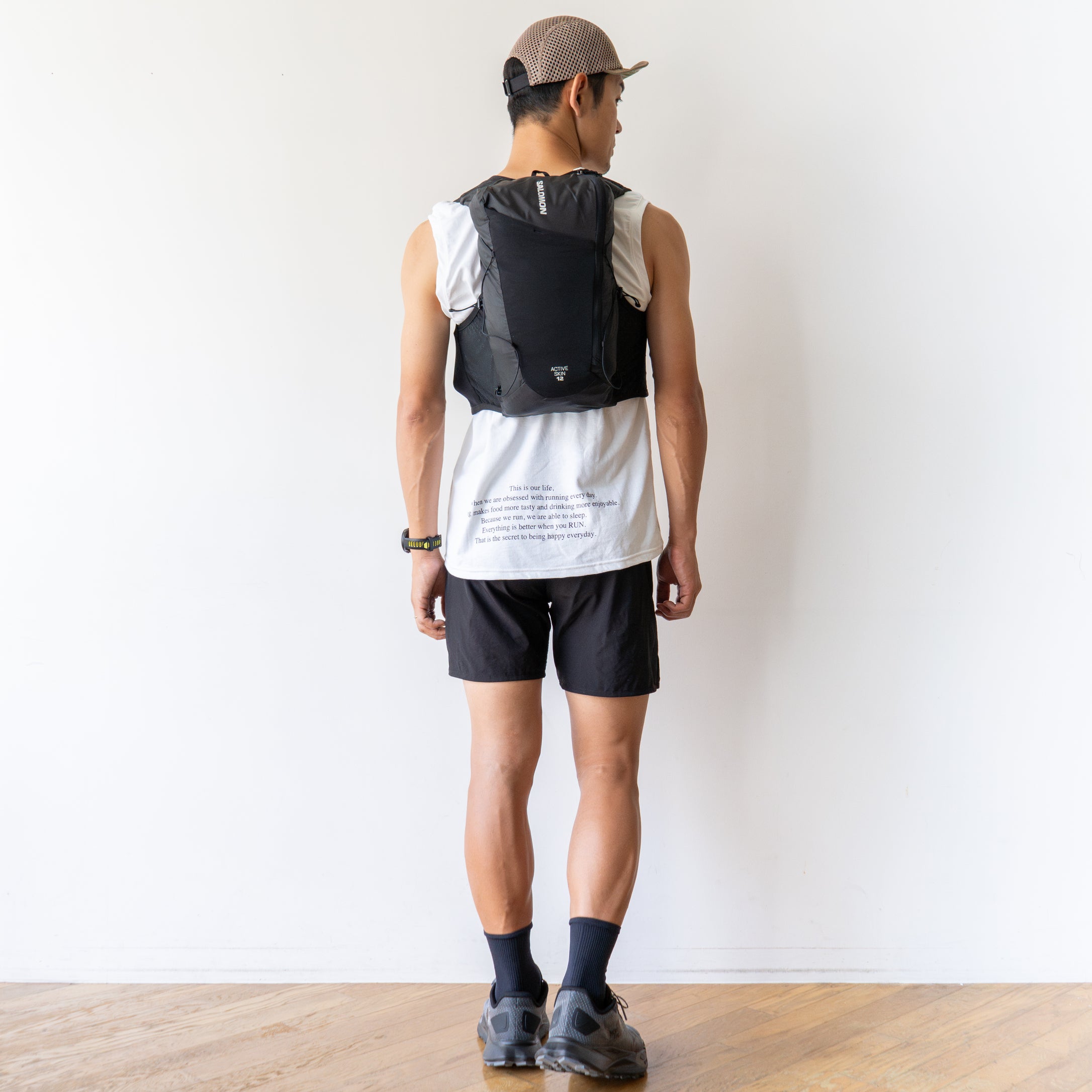 SALOMON ACTIVE SKIN 12 SET ユニセックス ランニングベスト（フラスク付）