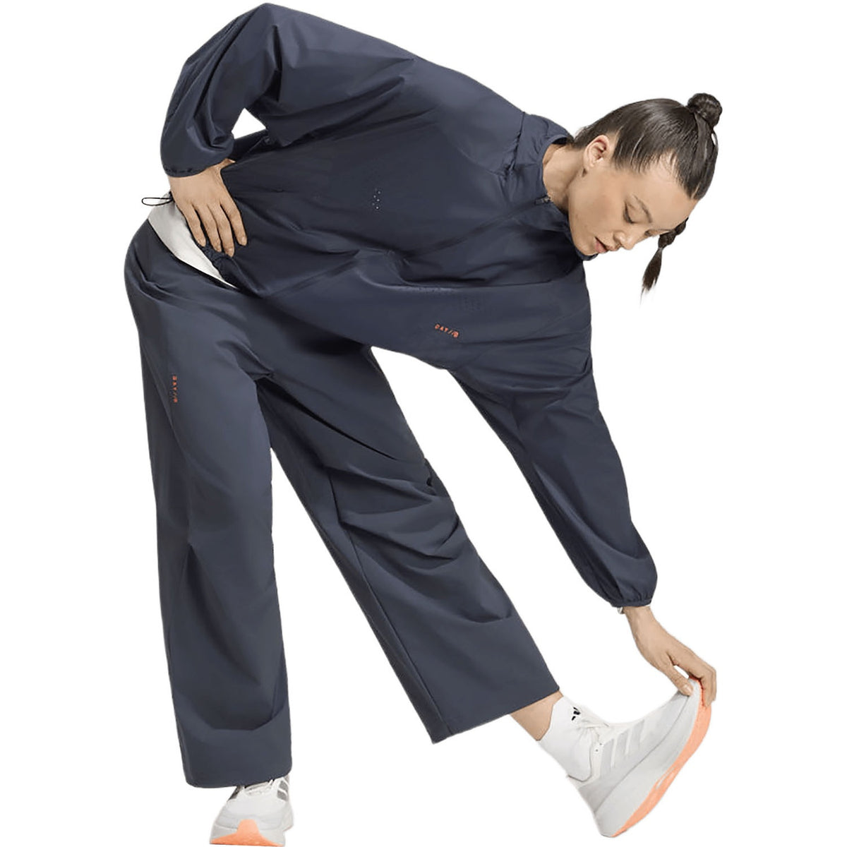 adidas  RUN WV JKT (Women's)