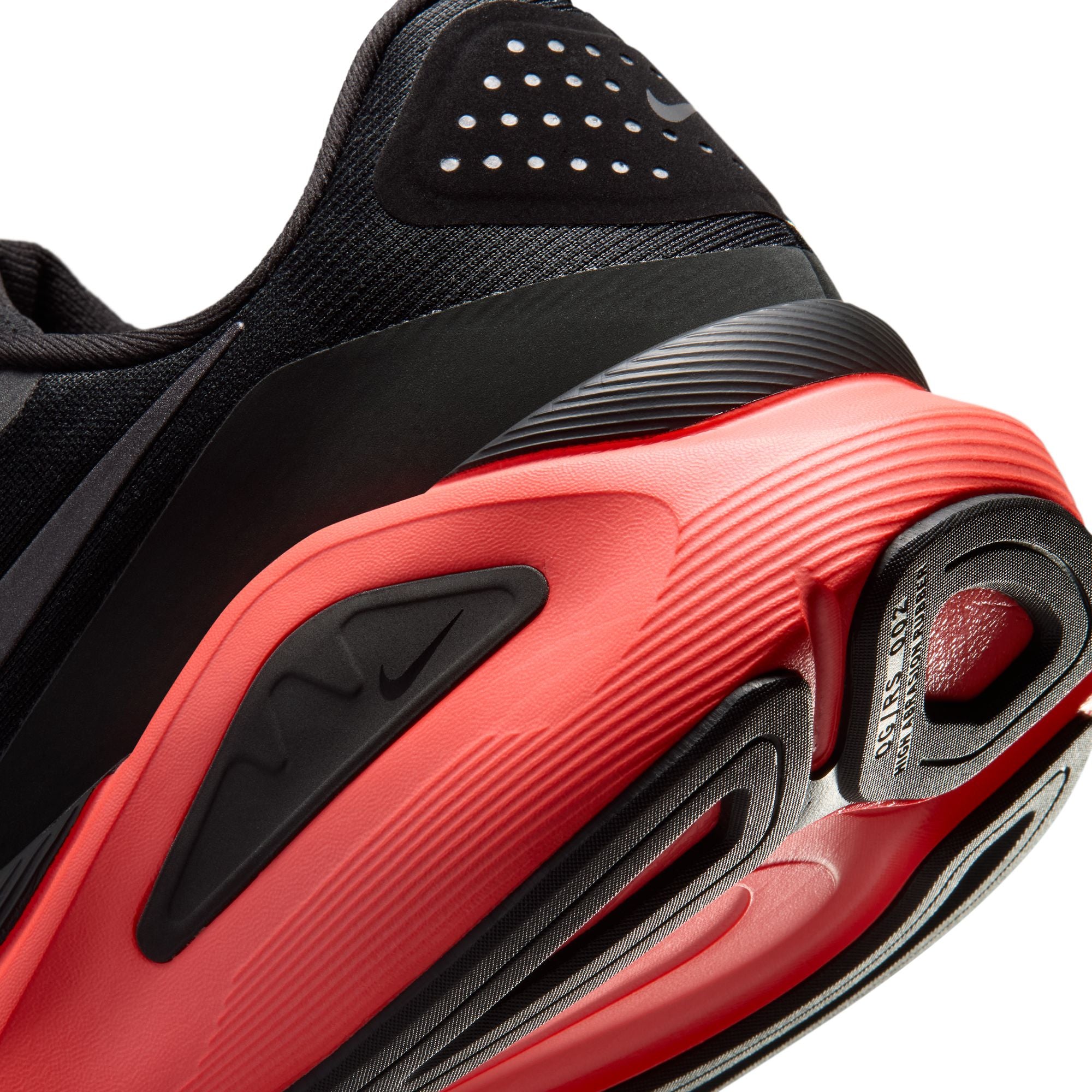 NIKE Structure 26 (Men's) BLACK/MTLC DK GREY-BRT CRIMSON-DK SMOKE GREY