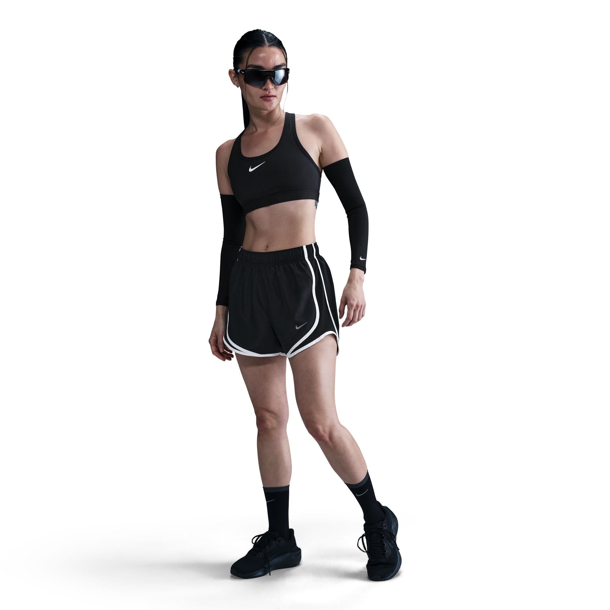 NIKE TEMPO DF MR 3 ショート(インナー付き) (Women's)