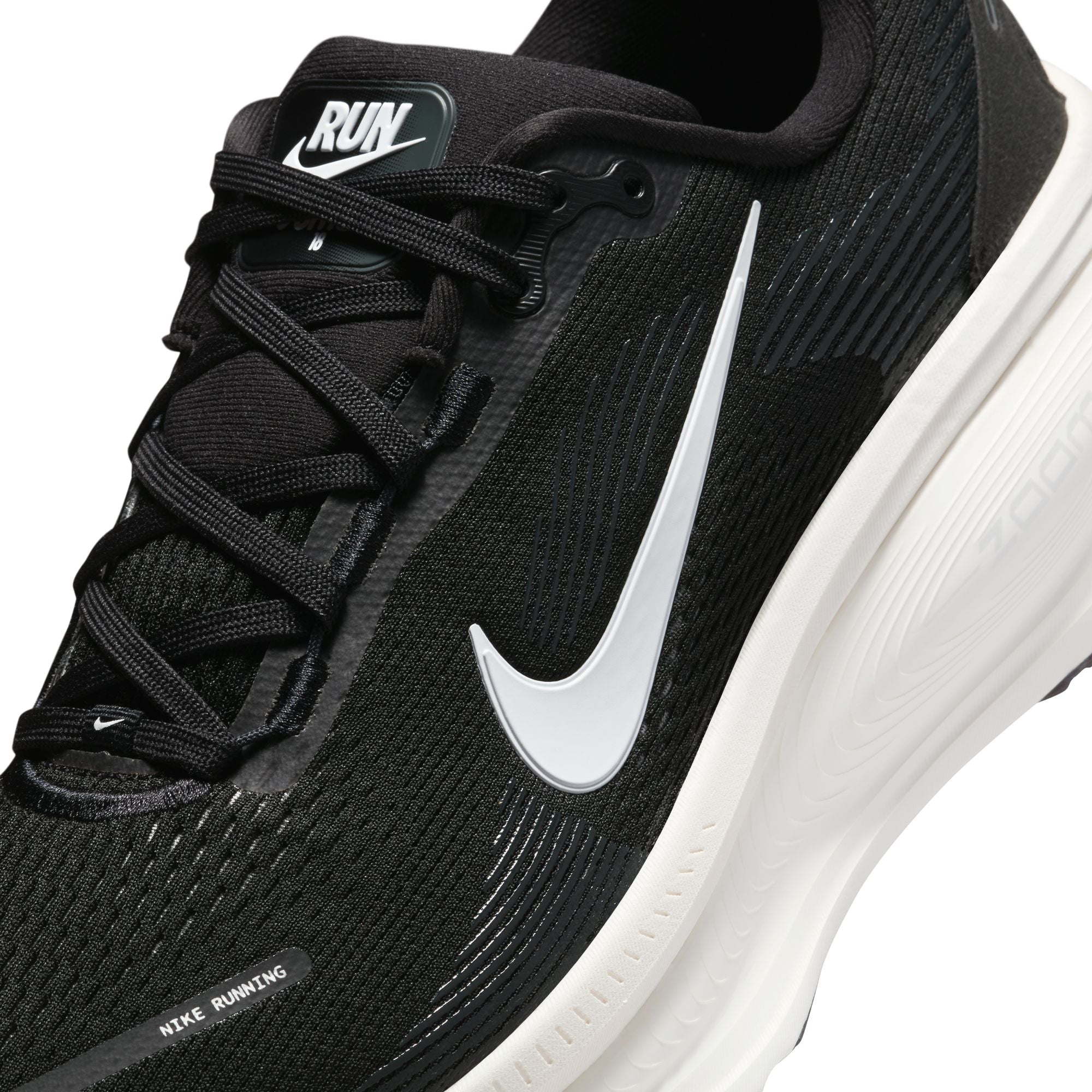 NIKE Vomero 18 (Men's)