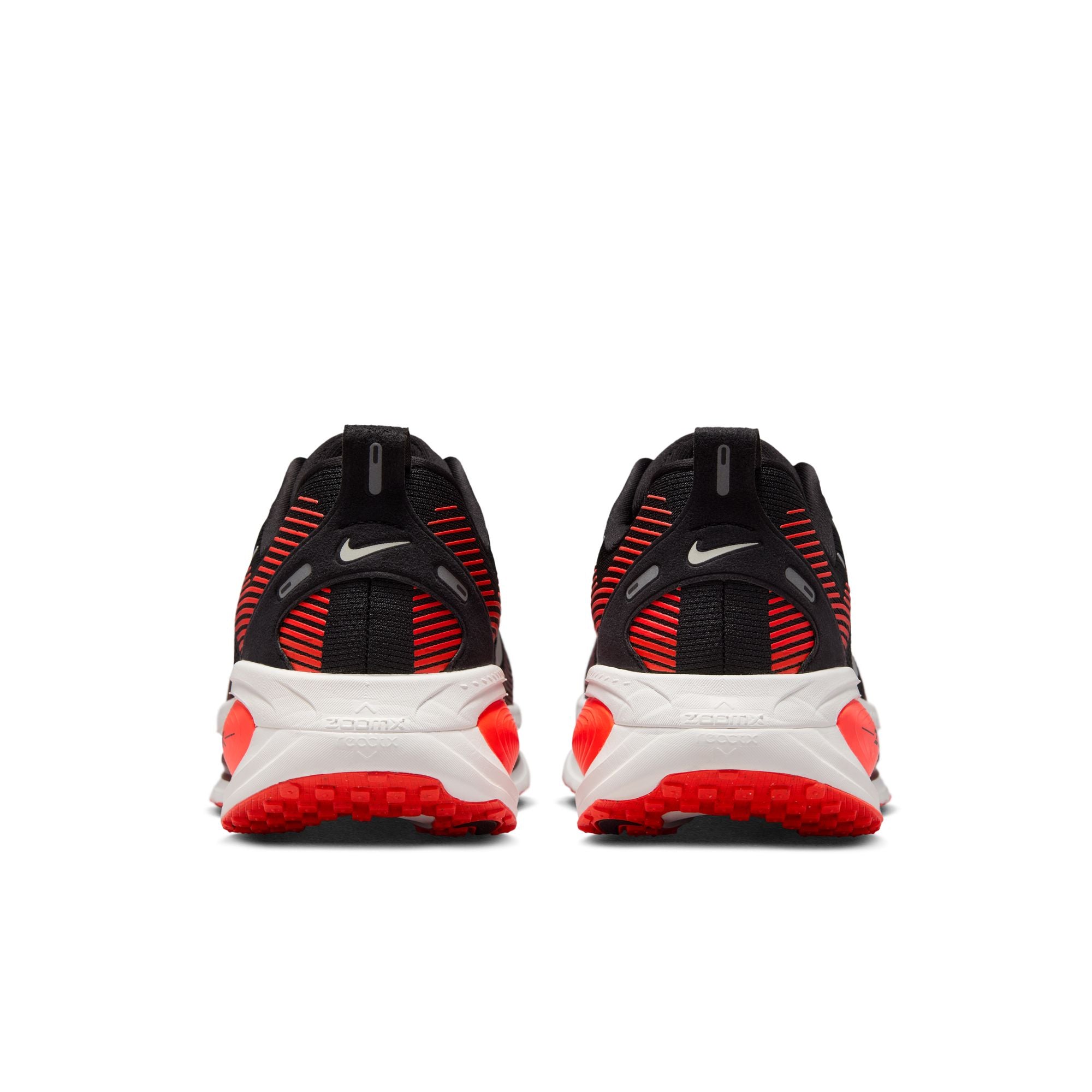 NIKE Vomero 18 (Men's) BLACK/MTLC SILVER-BRT CRIMSON-TEAM RED-MTLC SILVER