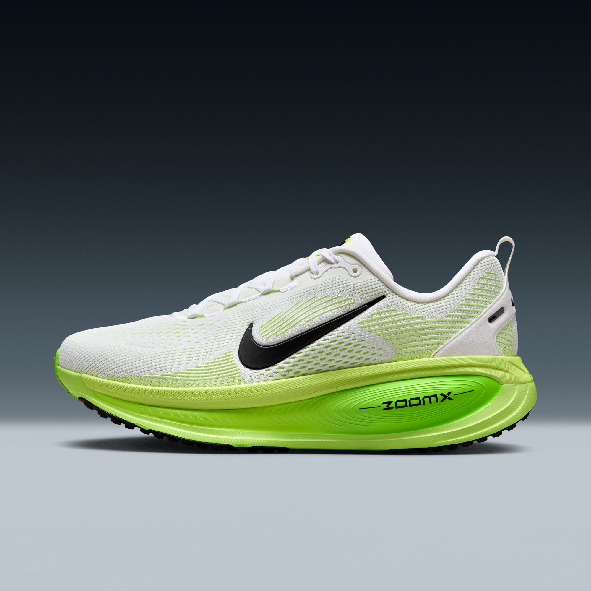 NIKE Vomero 18 (Men's)