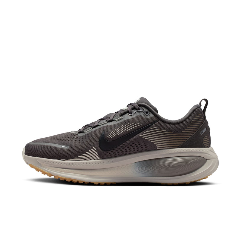 NIKE Vomero 18 (Men's) MEDIUM ASH/BLACK-COLLEGE GREY-PALE IVORY