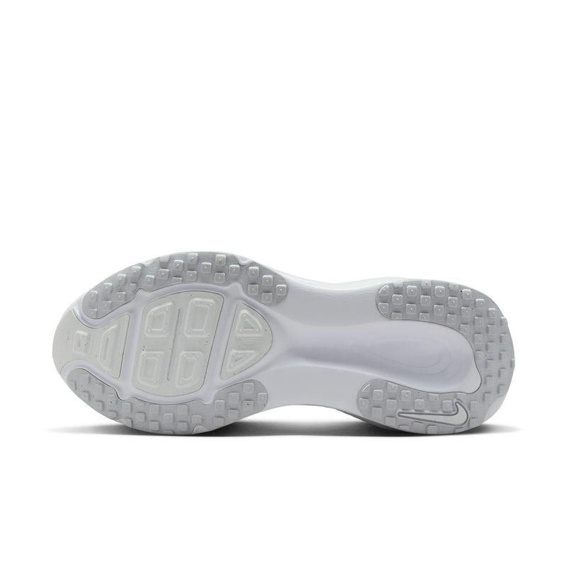 NIKE Vomero 18 (Women's)