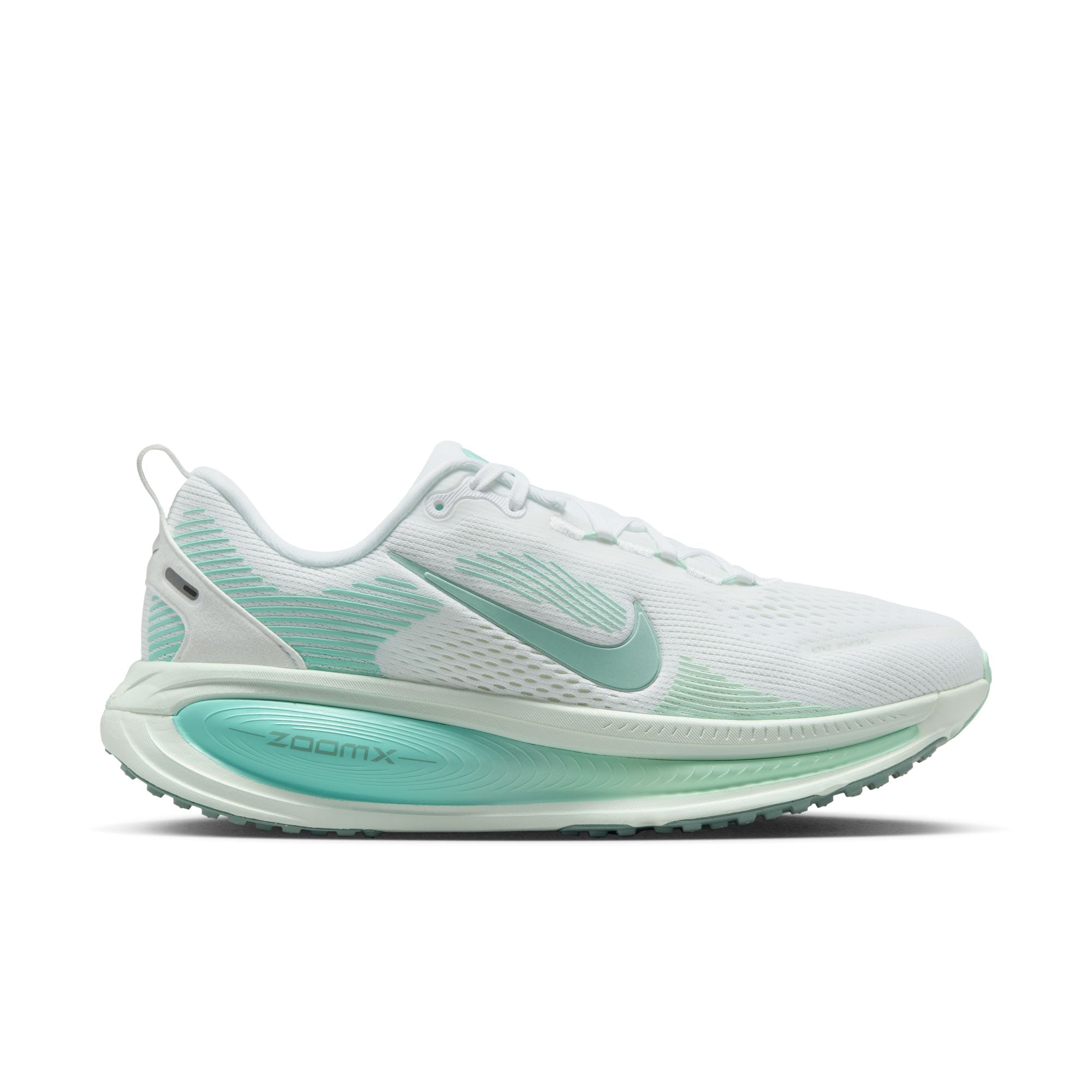 NIKE Vomero 18 (Women's)