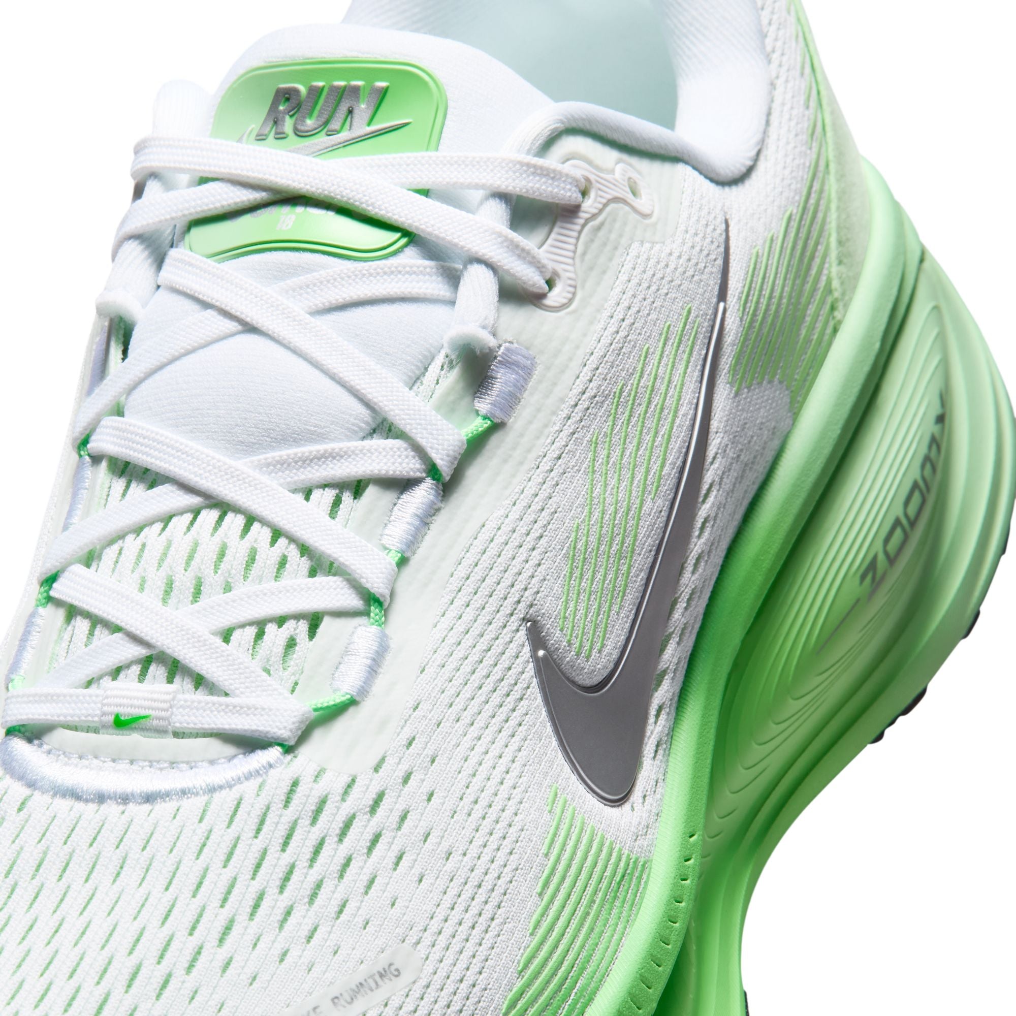 NIKE Vomero 18 (Women's) WHITE/MTLC SILVER-ILLUSION GREEN-COURT GREEN-GREEN SPARK-CUCUMBER CALM