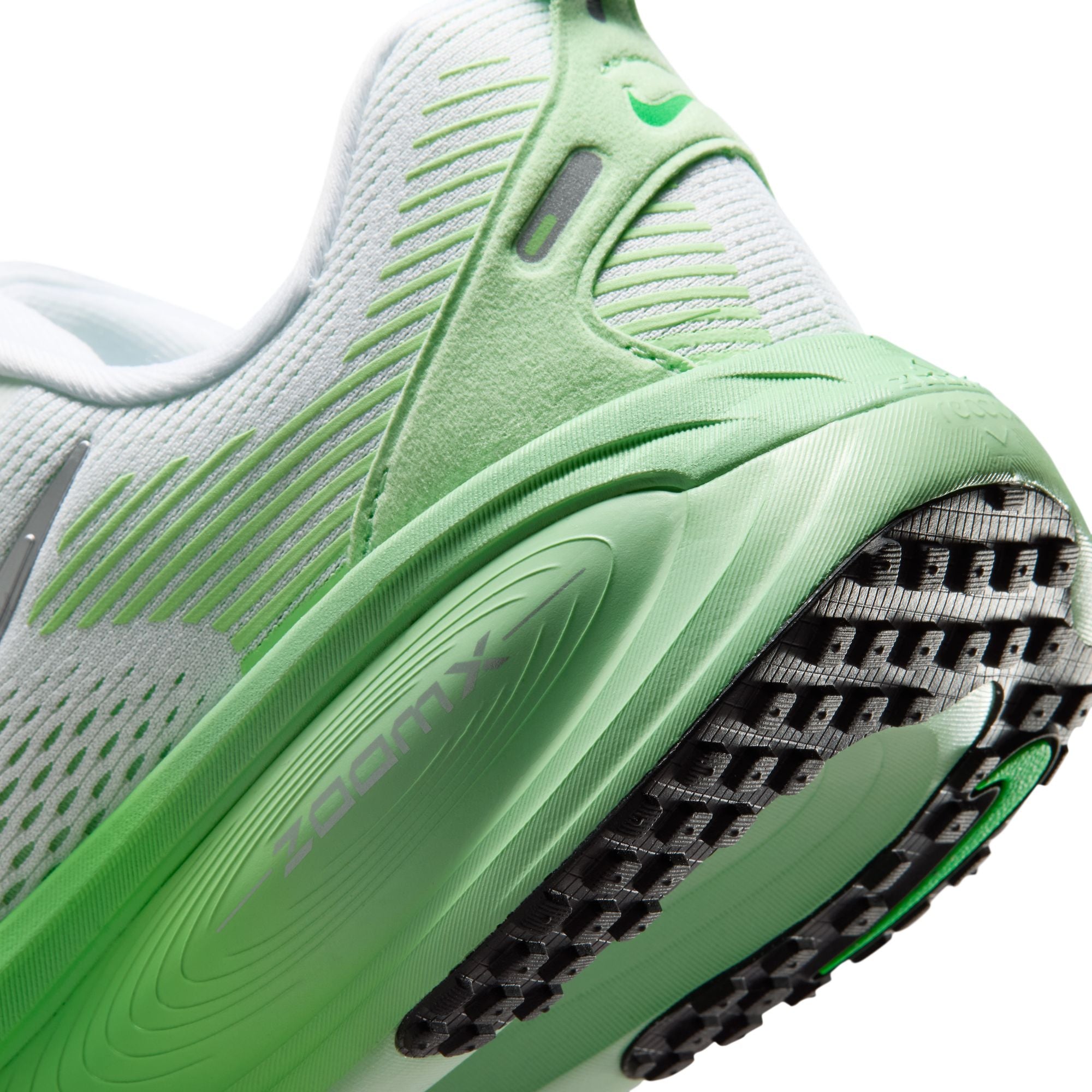 NIKE Vomero 18 (Women's) WHITE/MTLC SILVER-ILLUSION GREEN-COURT GREEN-GREEN SPARK-CUCUMBER CALM
