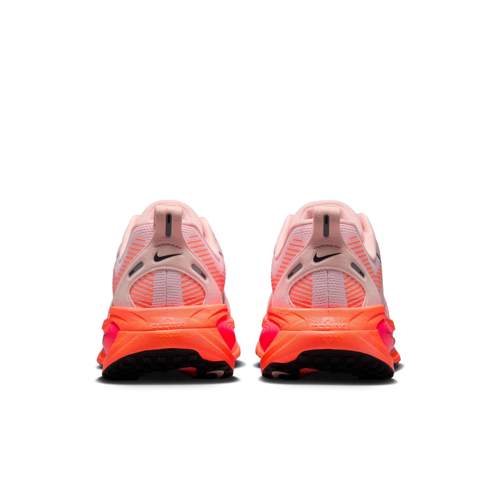 NIKE Vomero 18 (Women's)