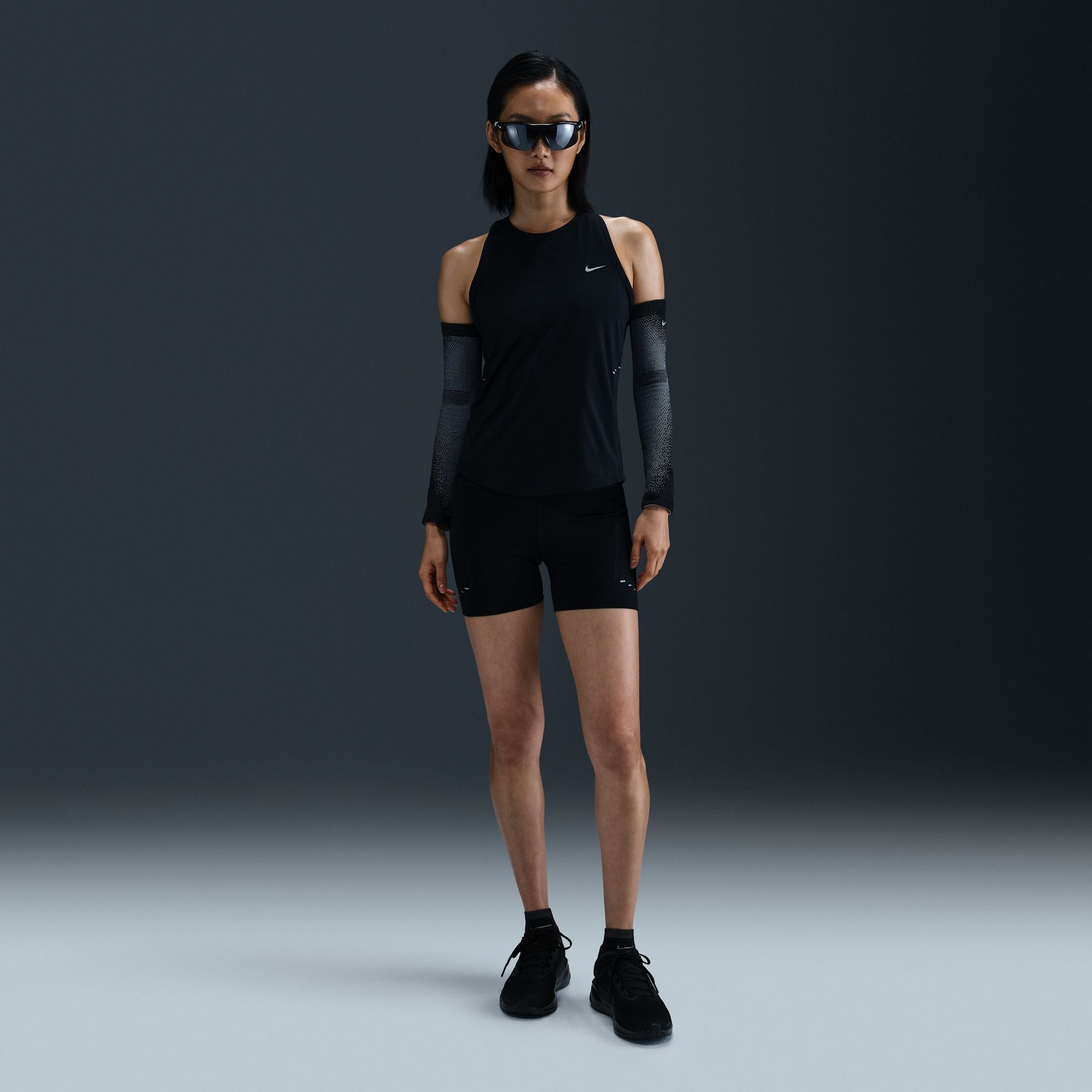NIKE スウィフト DF タンクトップ (Women's)