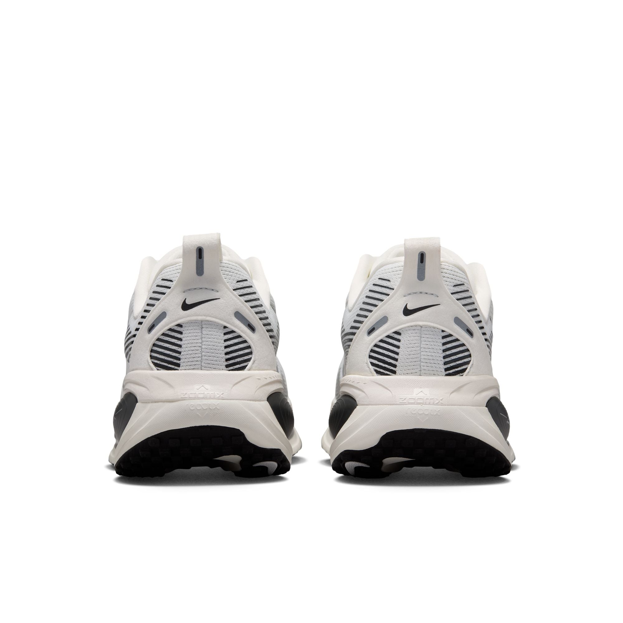 NIKE Vomero 18 ESS (Women's) SUMMIT WHITE/MTLC SILVER-SAIL-PHOTON DUST-ANTHRACITE-BLACK