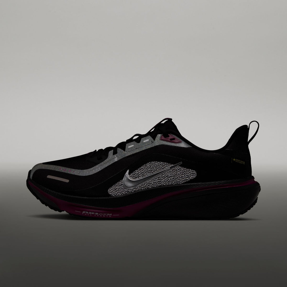 NIKE Pegasus 42 GORE-TEX (Women's) BLACK/METALLIC SILVER-TRUE BERRY