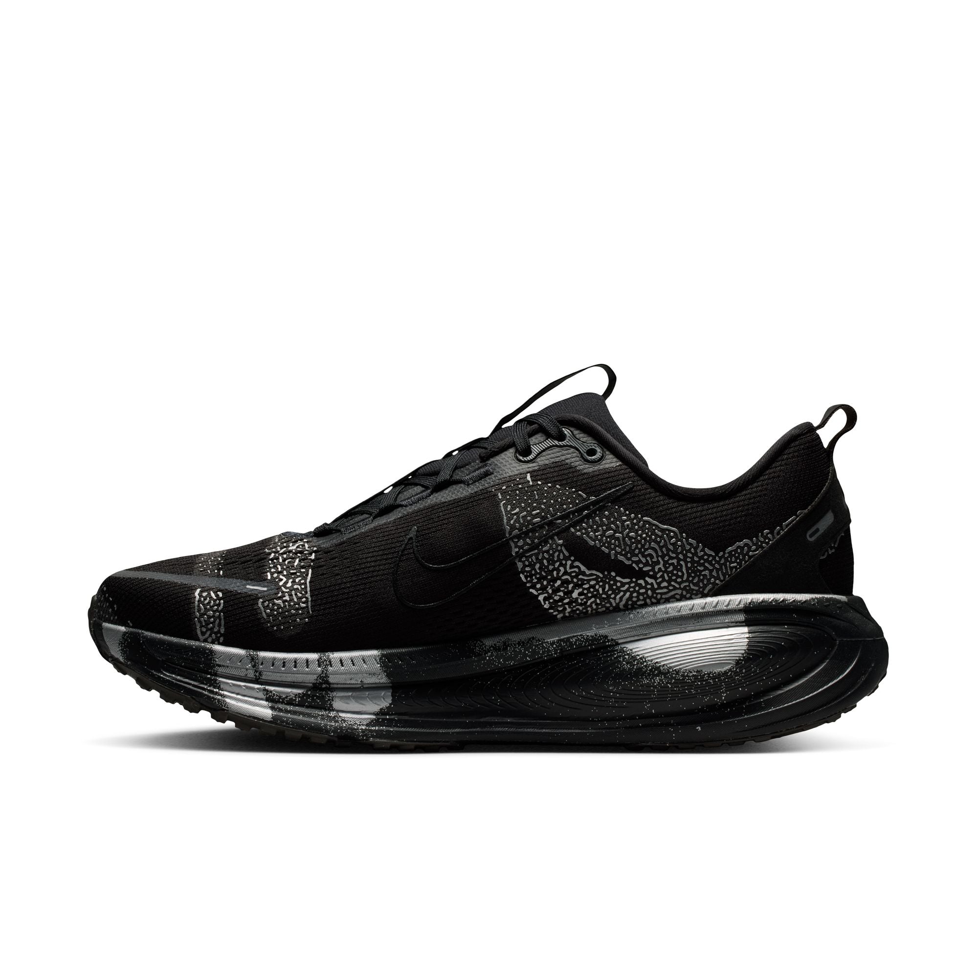 NIKE Vomero 18 DSRPT (Men's) IRON GREY/BLACK-LT SMOKE GREY