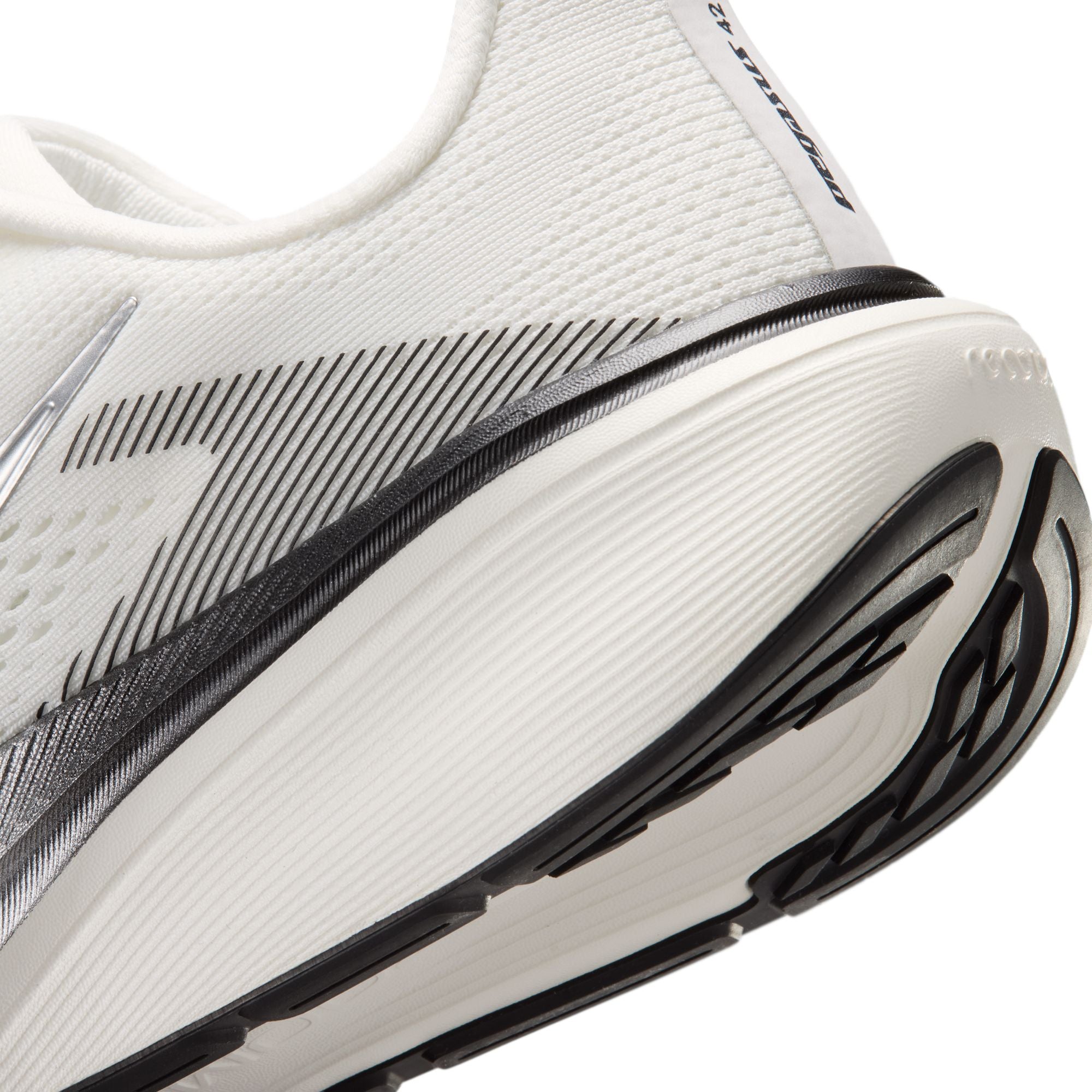 NIKE Pegasus 42 ESS (Women's) SUMMIT WHITE/MTLC SILVER-SAIL-BLACK
