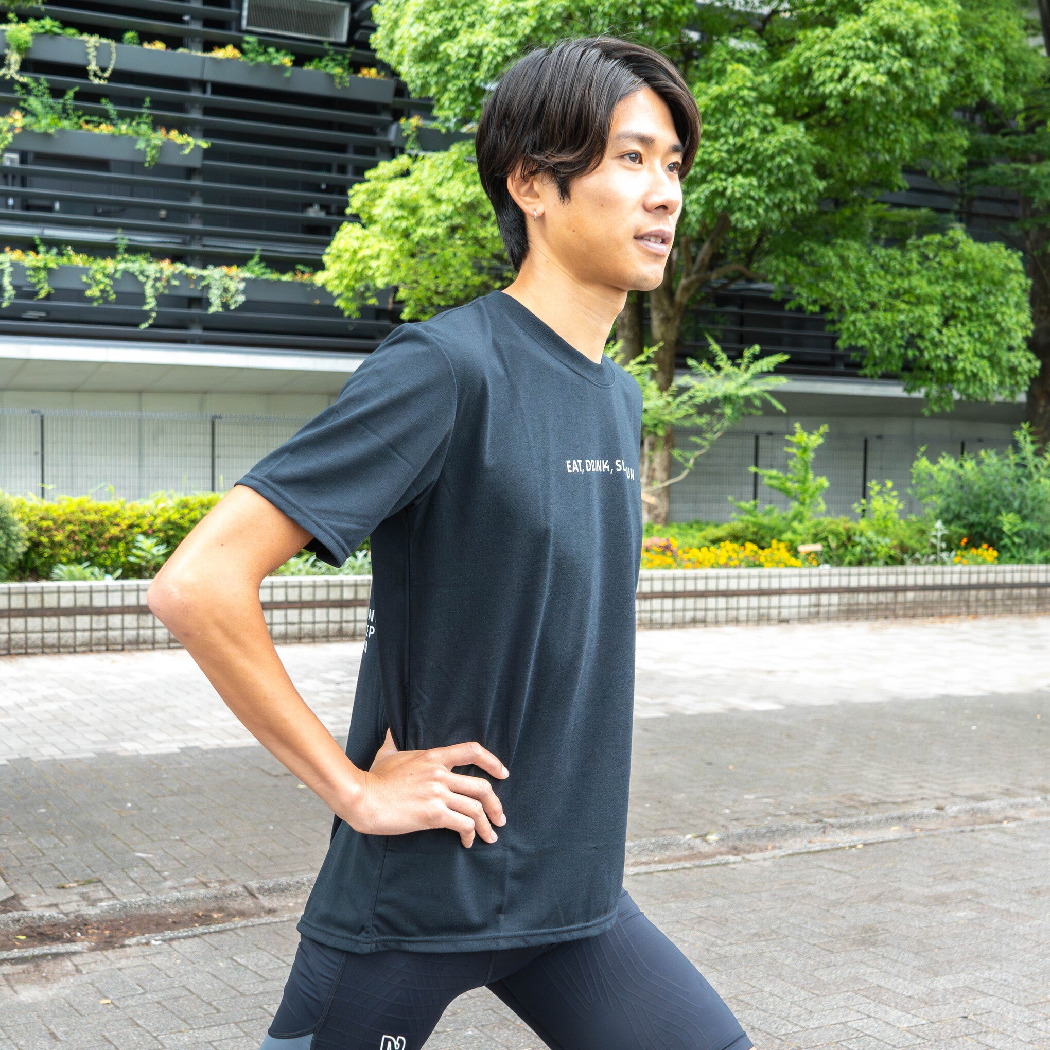 EAT DRINK SLEEP RUN “Eternal Runner Clock” Tee