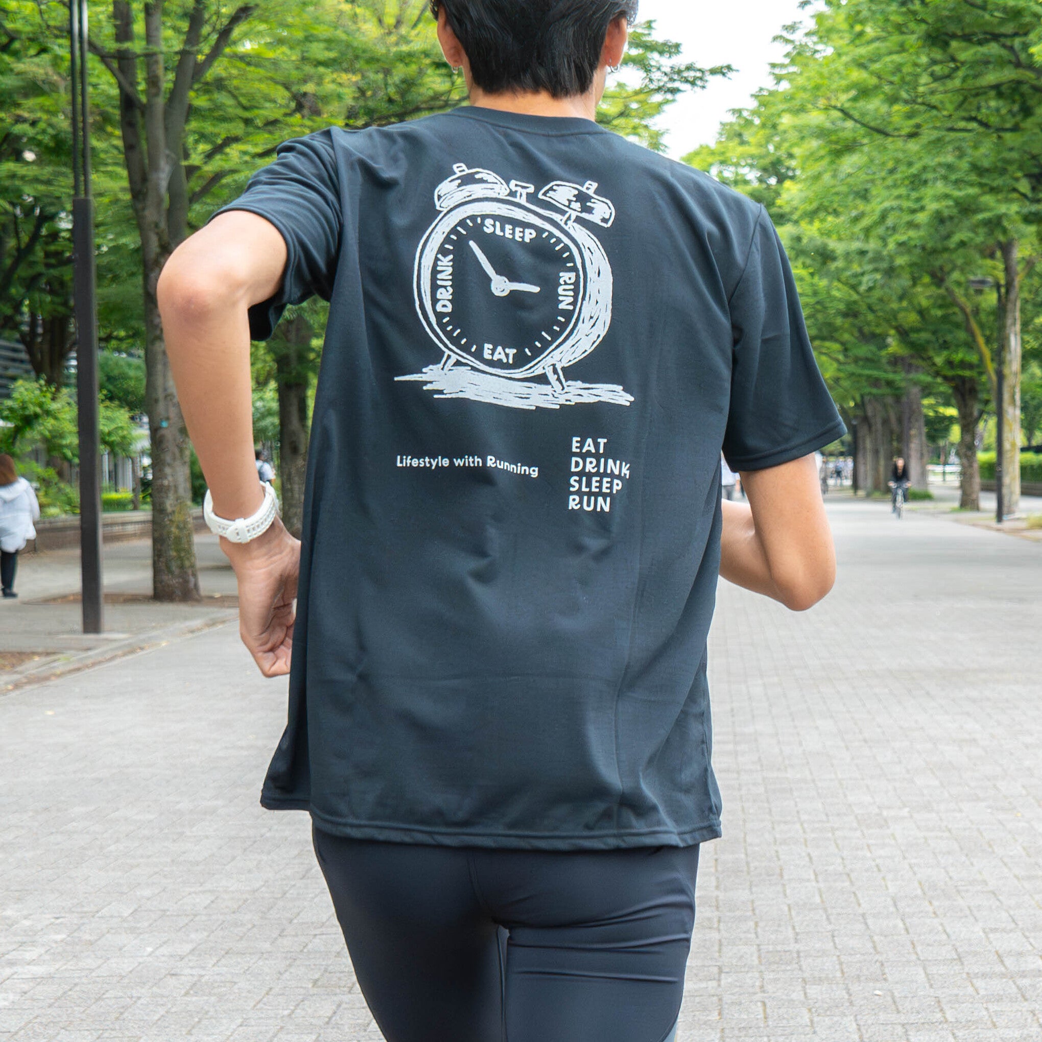 EAT DRINK SLEEP RUN “Eternal Runner Clock” Tee