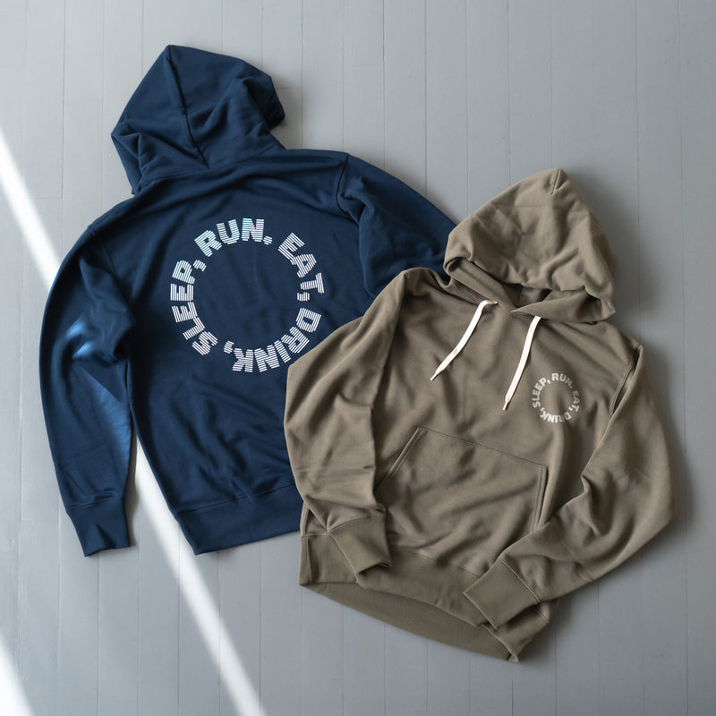 EAT DRINK SLEEP RUN / Circle Logo Hoodie (Navy)