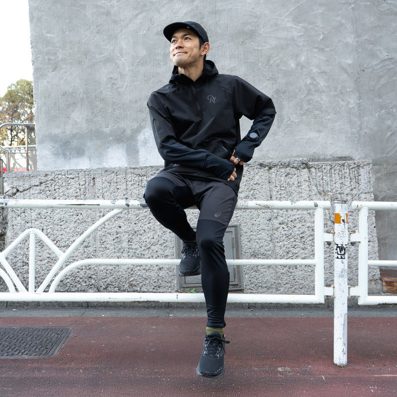 THE RUNNING JACKET by Runtrip Pull Over (Black)