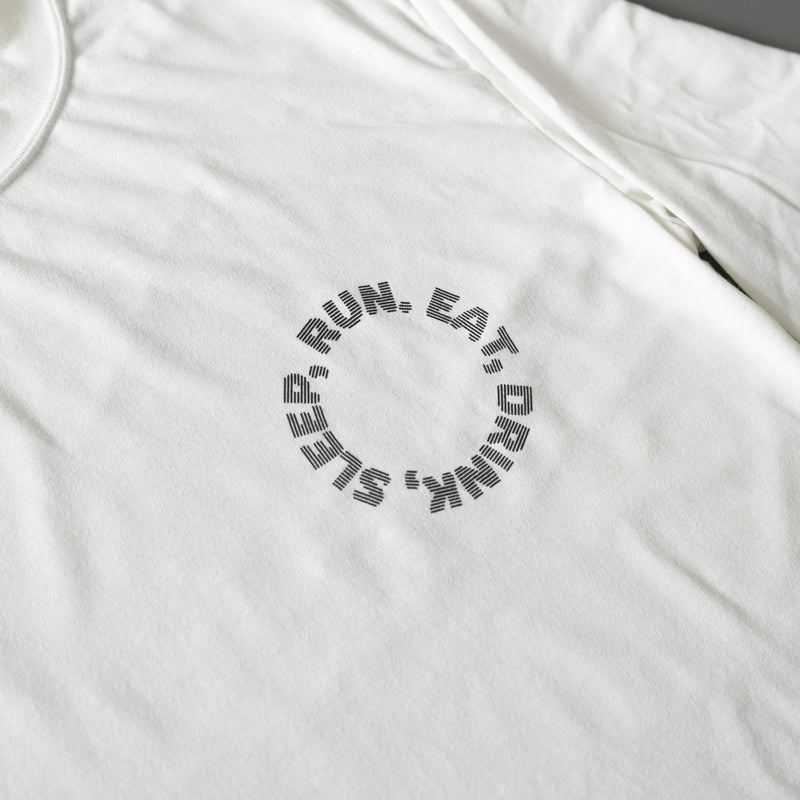 EAT DRINK SLEEP RUN / Circle Logo Long-Sleeve Tee (White)