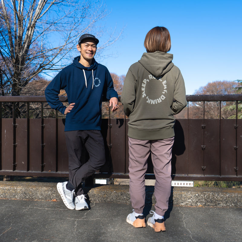 EAT DRINK SLEEP RUN / Circle Logo Hoodie (Khaki)