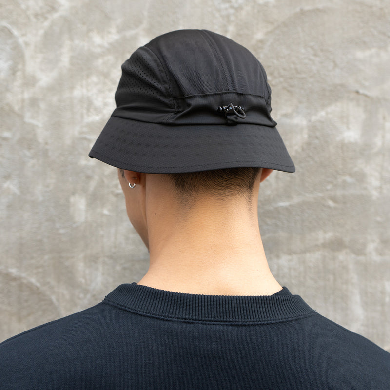 VAGA FEATHER BUCKET HAT (STORM BLACK)