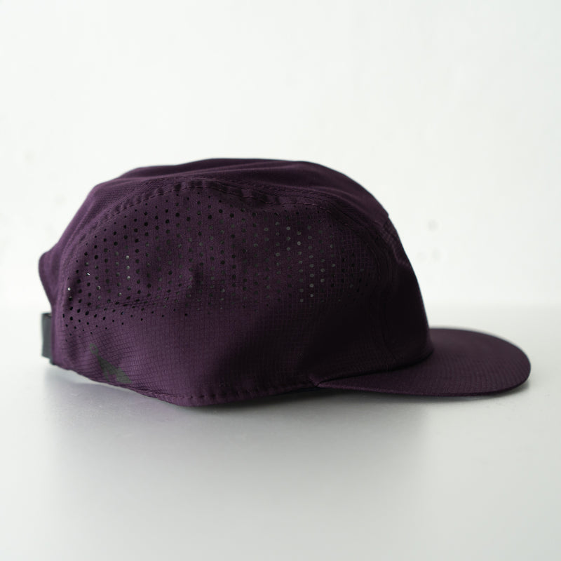 VAGA FEATHER RACING CAP (PLUM / NAVY)