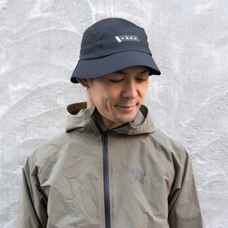 VAGA FEATHER BUCKET HAT