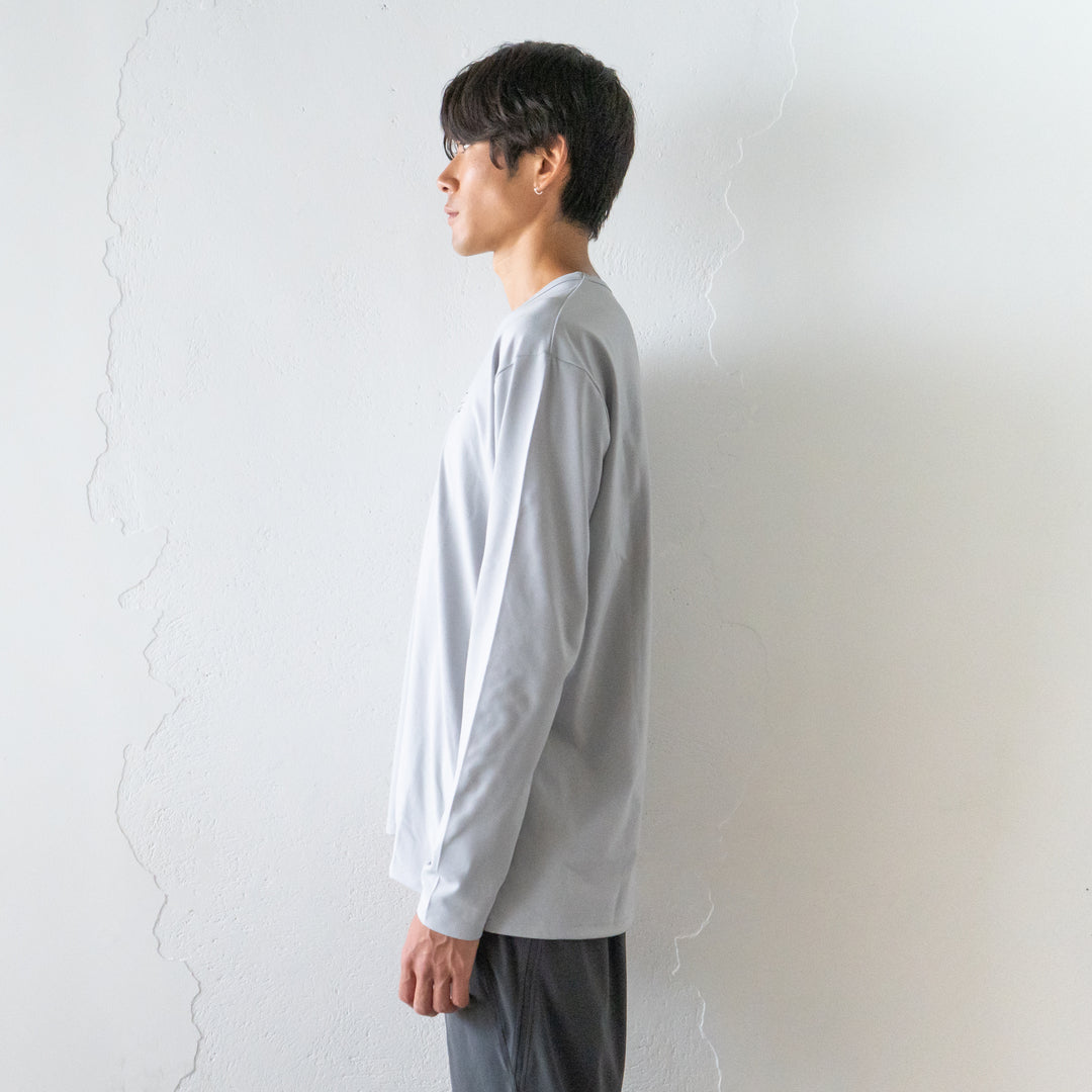 All you need is Run Reflector Logo Long-sleeve Tee (Ice Gray)