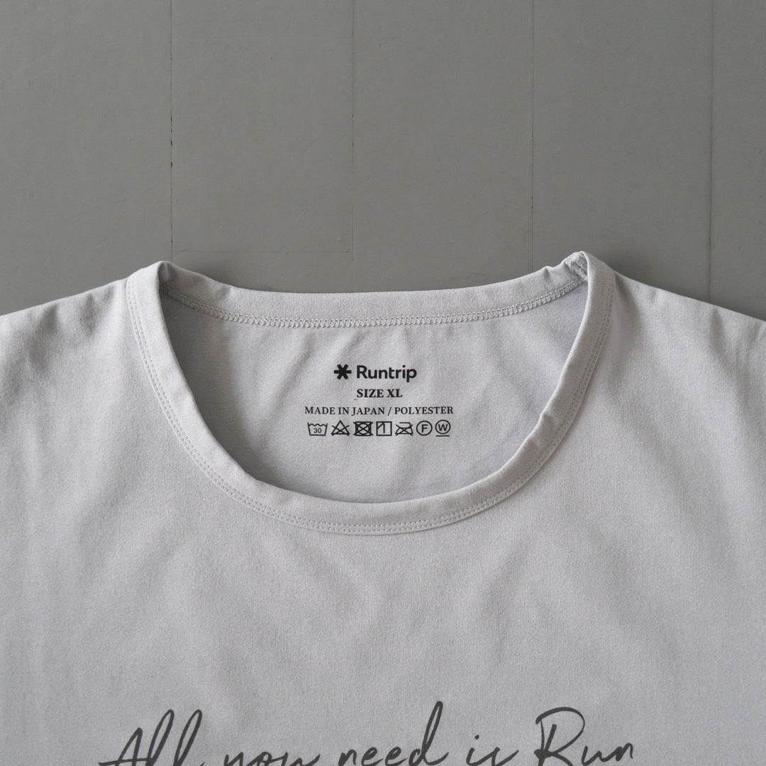 All you need is Run Reflector Logo Long-sleeve Tee (Ice Gray)