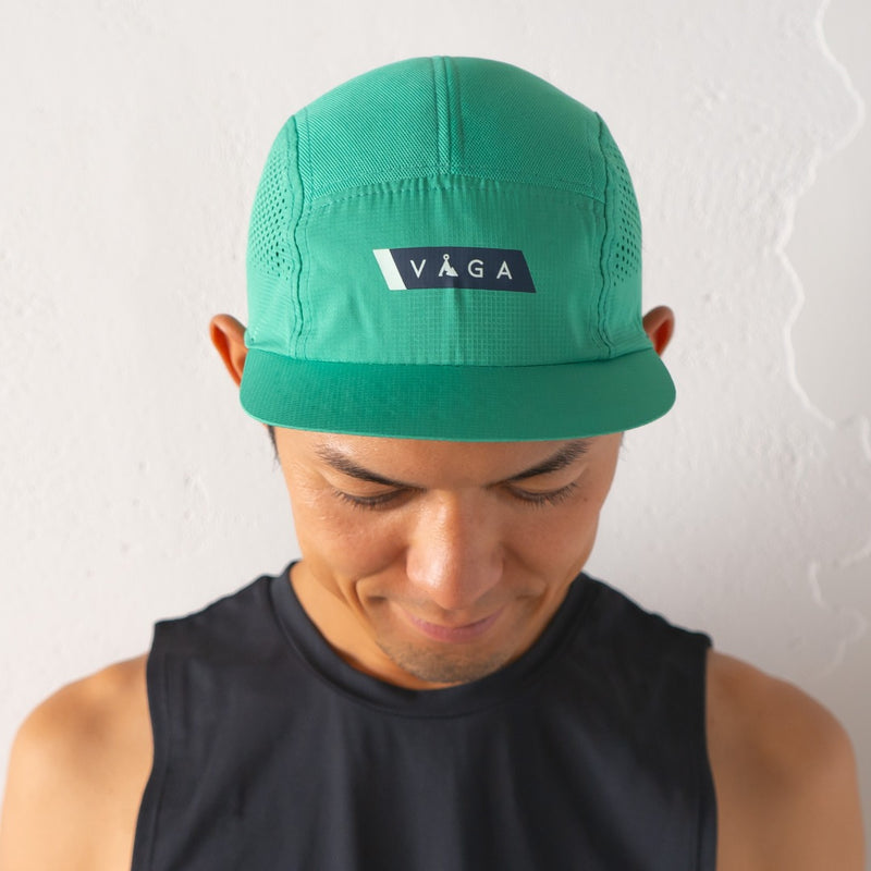 VAGA FEATHER RACING CAP