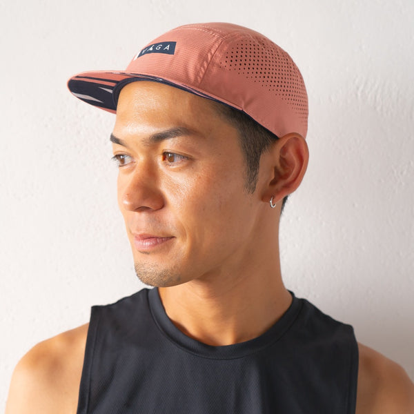 VAGA FEATHER RACING CAP