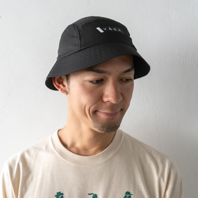 VAGA FEATHER BUCKET HAT (STORM BLACK)