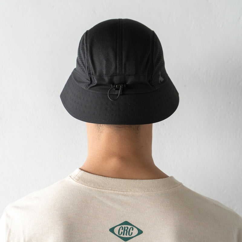 VAGA FEATHER BUCKET HAT (STORM BLACK)