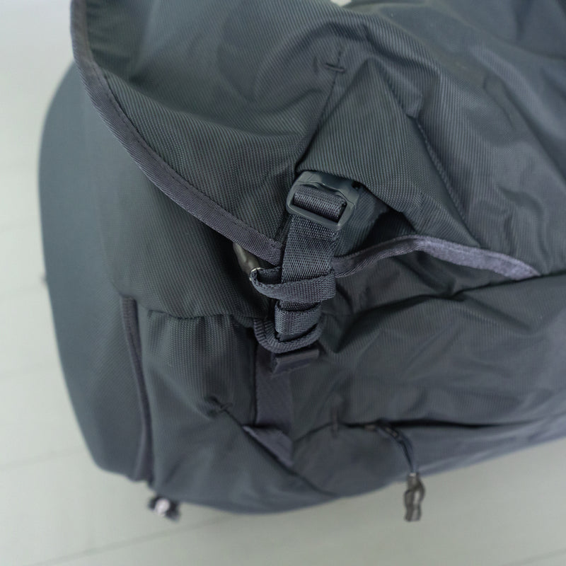 THULE | Landmark 40L (Darkest Blue)