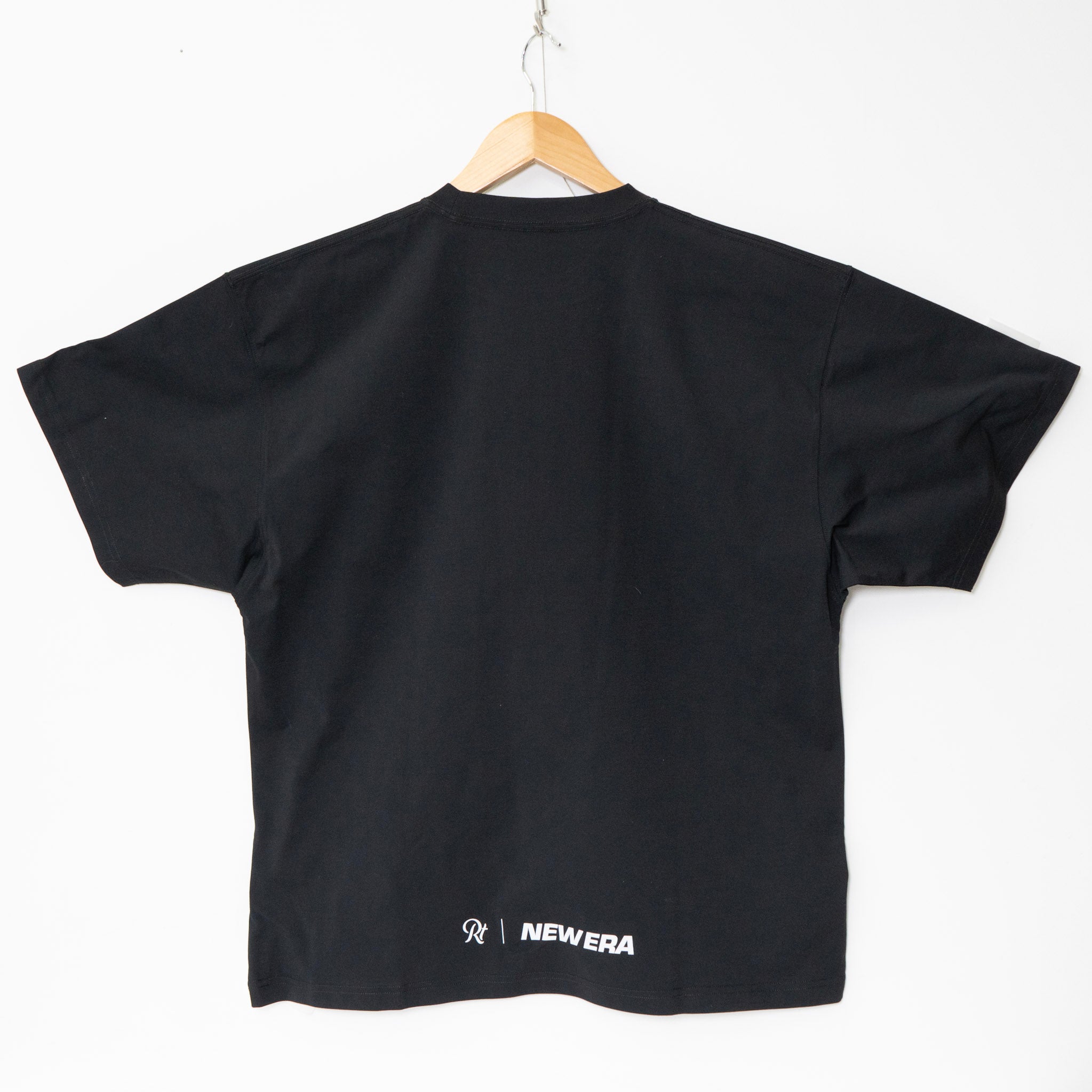 NEW ERA × Runtrip Utility Oversized Tee (Black) – Runtrip Store