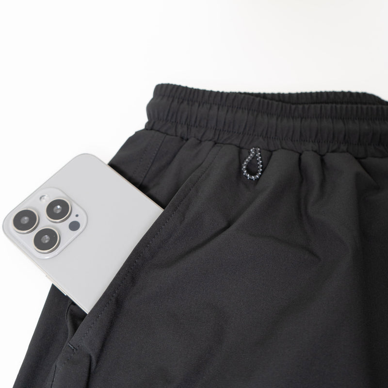 NEW ERA × Runtrip Utility Short Pants (Black)