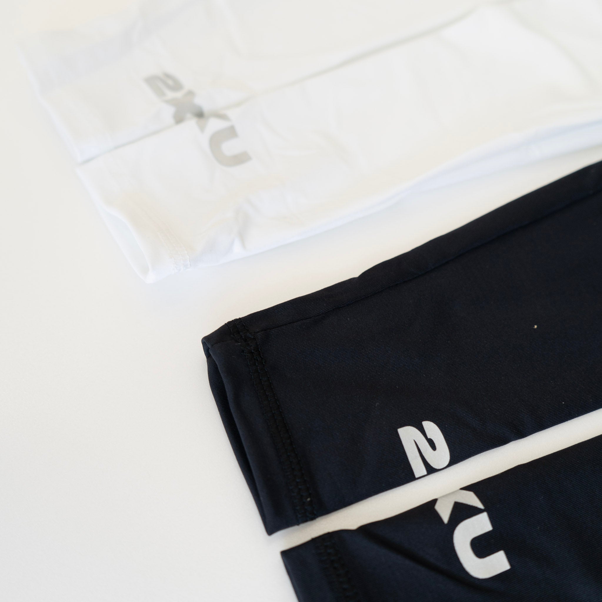 2XU | コンプレッション スリムアームガード