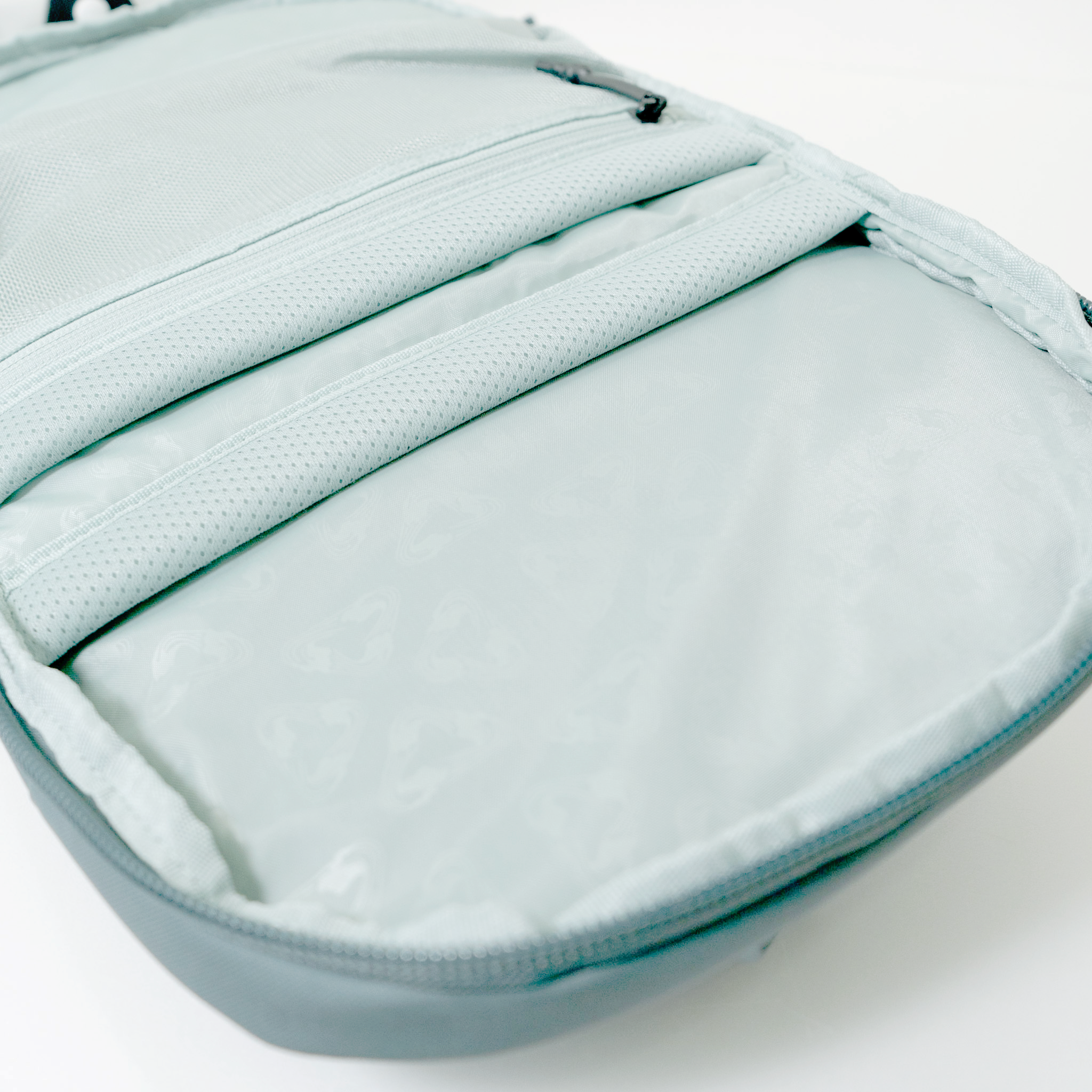 THULE | Aion Travel Backpack 28L