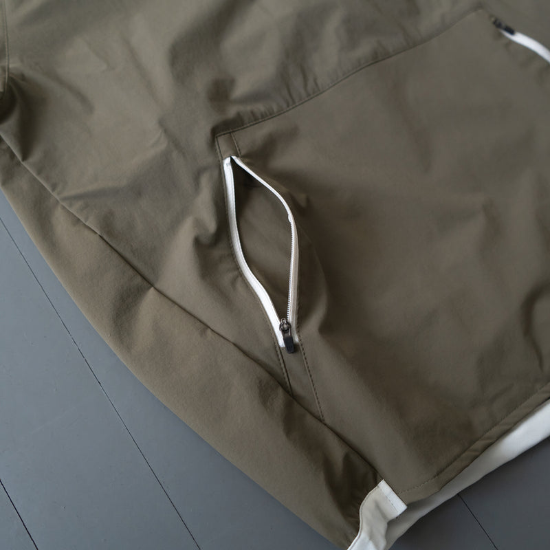 THE RUNNING JACKET by Runtrip Pull Over Limited Model (Khaki)